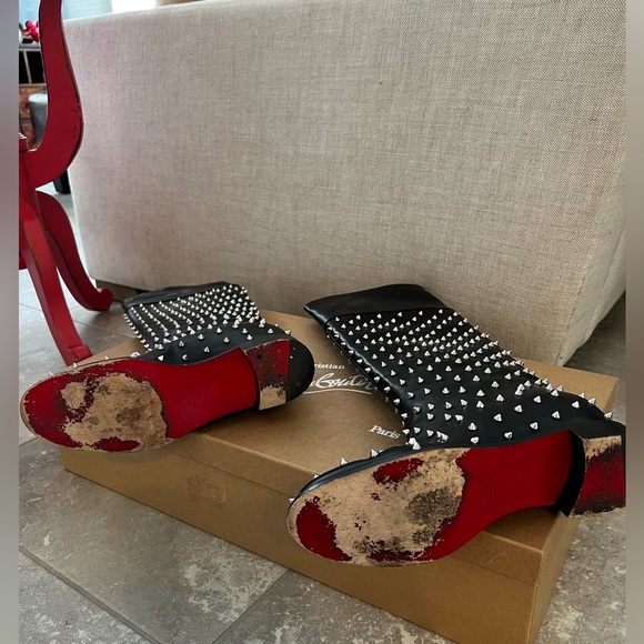 Authentic Christian Louboutin women’s 41.5 Meneboot Flat Calf Spikes - Picture 5 of 9